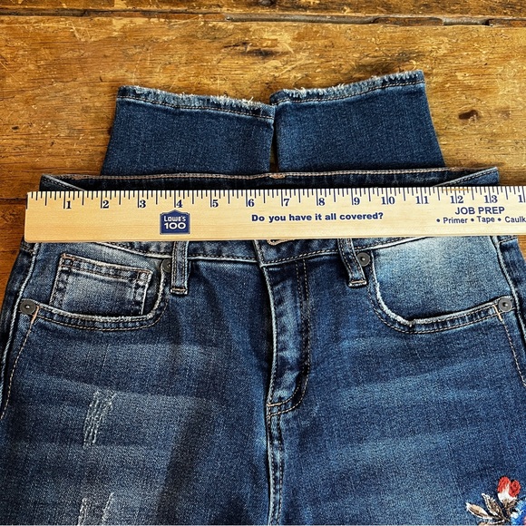 MISS ME Ankle Skinny Embroidered Medium Wash Distressed size 27 Jeans - Picture 11 of 16